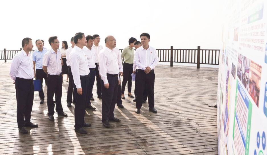 省委常委、组织部长王正谱到四川尊龙凯时集团调研指导工作