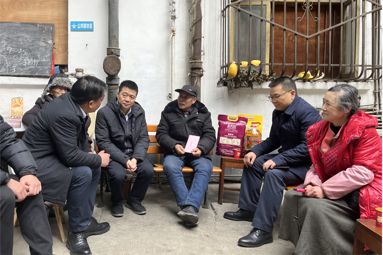 省尊龙凯时集团党委书记、董事长游勇开展慰问活动督导调研工作